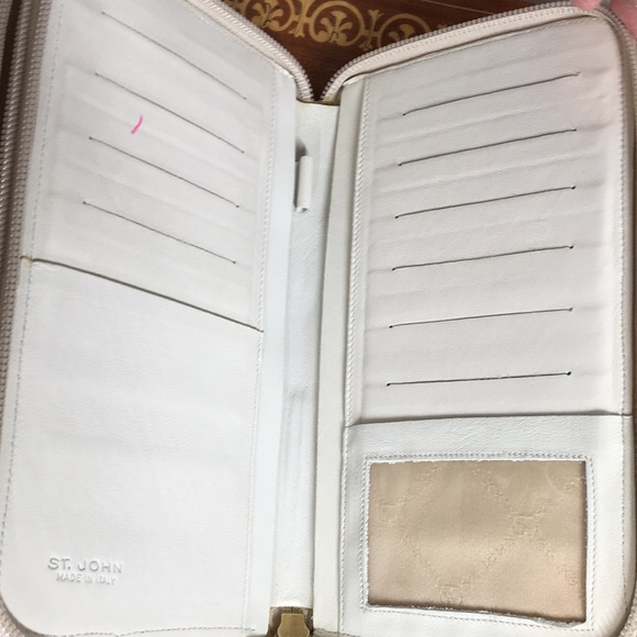 NWT St. John Cream wallet bag on Gold Chain Reptile $395 - Picture 8 of 16